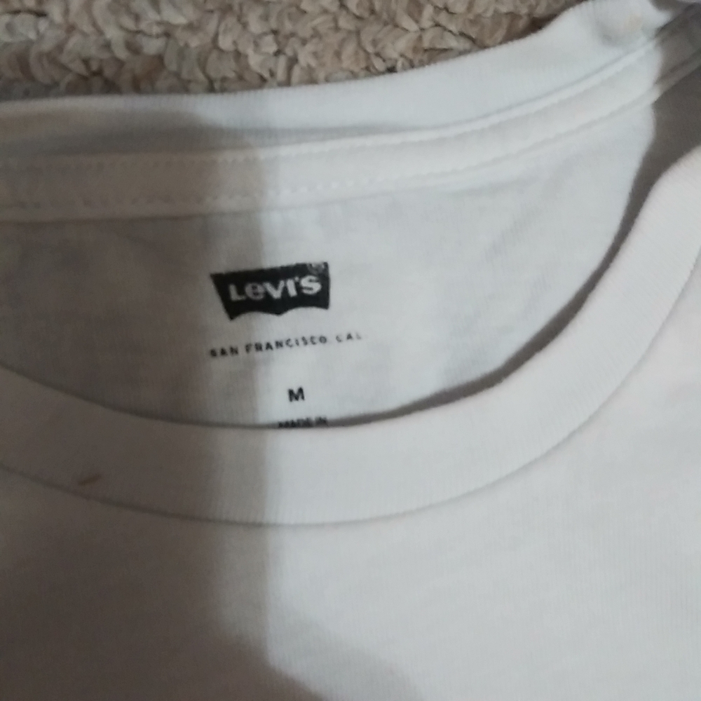 Levis t-shirt - Picture 2 of 2